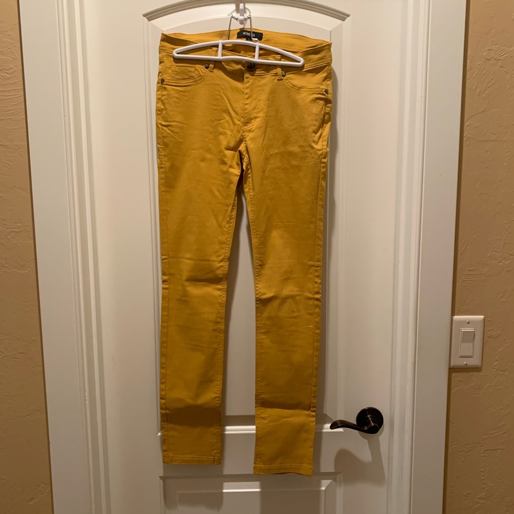 Mustard yellow skinny stretchy pants